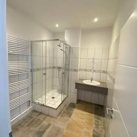 Side Park/historic/ber/thf דירה *